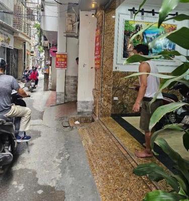 Cần bán Nhà trong hẻm 45m²
