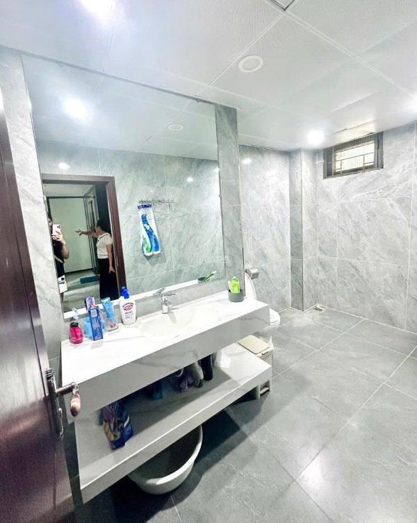 Bán nhà 7 tầng mới khu dt mới kim giang nguyên xiễn 38 tỷ. mặt tiền 🌊 8.5m nội th