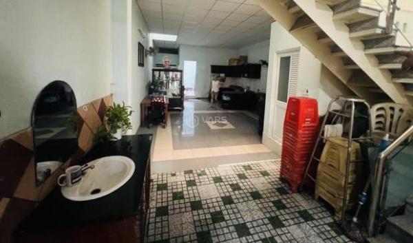 Bán Nhà mặt phố 150m²