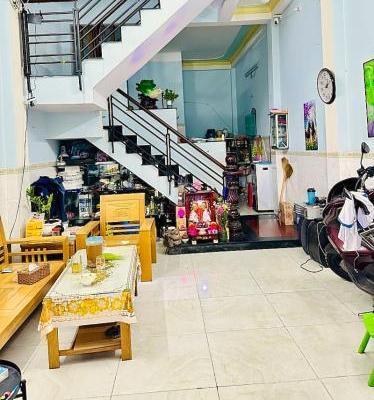 Bán Nhà mặt phố 43m²