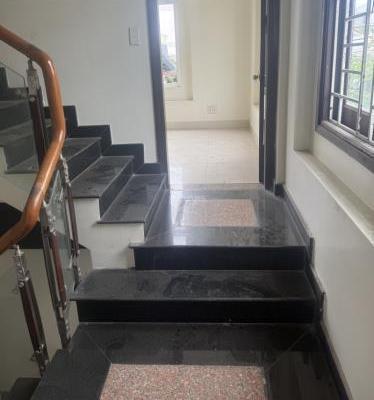 Bán Nhà mặt phố 87m²