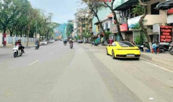 Chủ cần bán Nhà mặt phố 75m²
