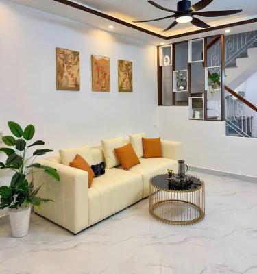 Bán nhà 2 tầng độc lập lô góc ngõ 52 Miếu Hai 🔥 Xã