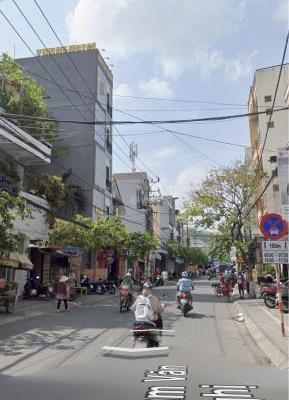 Chủ cần bán Nhà mặt phố 203m²