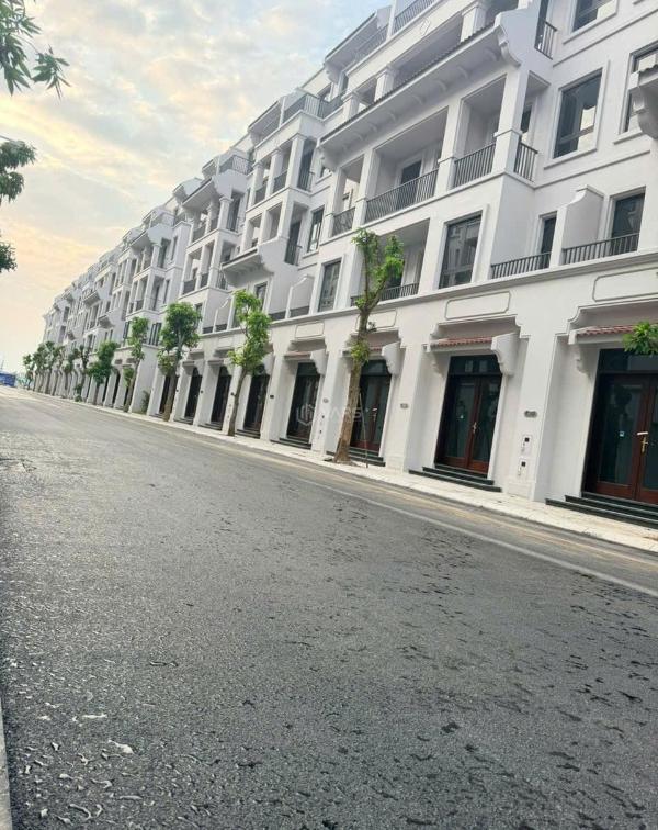 Cho thuê nhà liền 🌊 kề vinhome cổ loa phân khu ánh dương 65m2