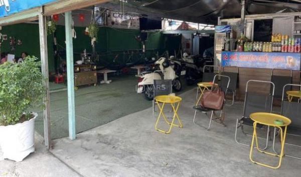 Hóc Môn ! SANG NHƯỢNG QUÁN CAFE VÕNG DT : 300 m2 🏠 MB thuê chỉ 7tr , có 2 PN máy lạnh, Tel