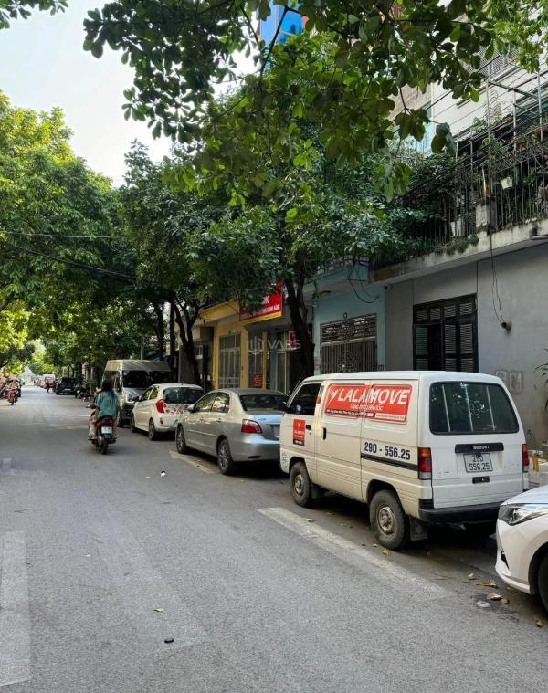 Bán Nhà mặt phố 53m²