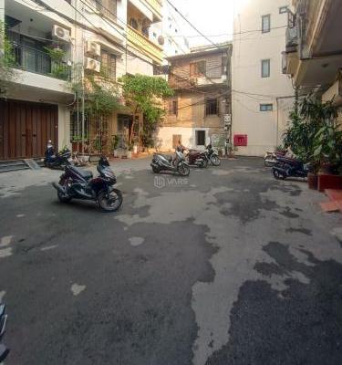 Cần bán Nhà trong hẻm 33m²