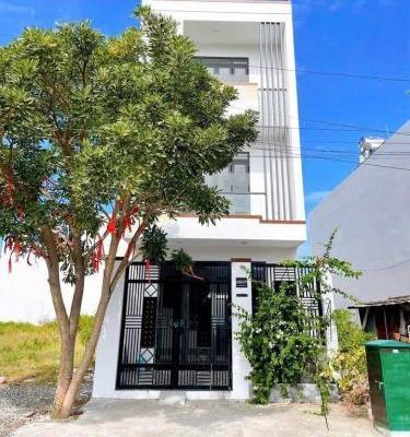 Chủ cho thuê Nhà mặt phố 100m²
