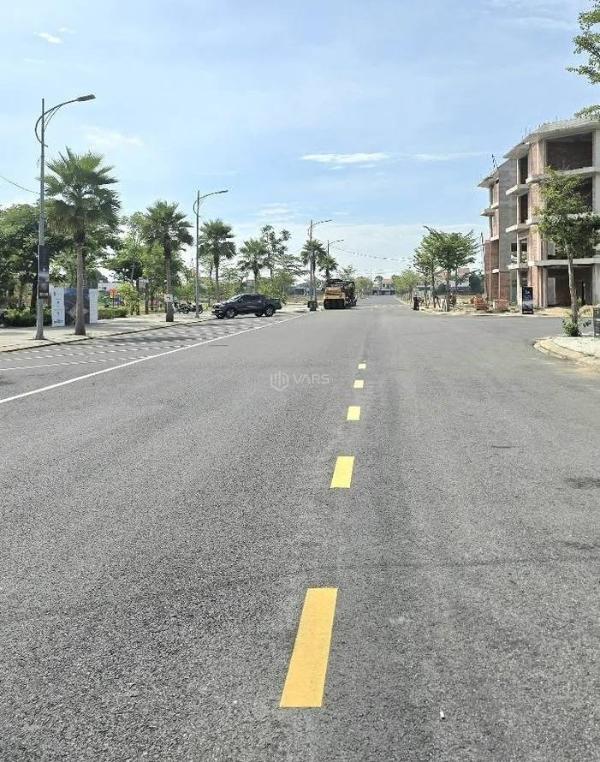 <mark style="background-color: transparent; font-weight: 400; ">Cần 🏬 tiền bán nhanh lô đất gần trung tâm phố cổ hội an</mark>
