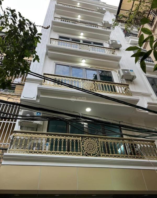 Chủ cho thuê Nhà mặt phố 110m²