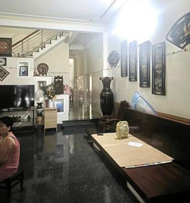 Cần bán Nhà mặt phố 242m²