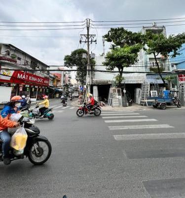 Bán nhà MTKD 💥 Bình Long (ngay Nguyễn Sơn ) - DT: 8.4x28m - Cấp 4 - Giá: 24 tỷ TL
