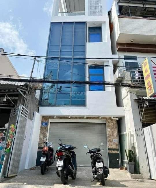 Chủ cho thuê Nhà mặt phố 235m²