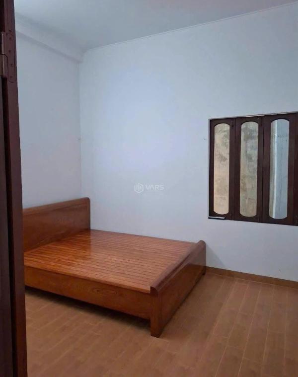 Cho thuê nhà 🔥 ngõ 71 hoàng văn thái, thanh xuân 50m*4 tầng(5 phòng) giá 12; triệu