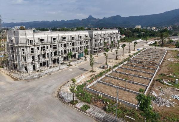 Mảnh 107m2 mặt tiền 6m chỉ 2 tỷ 🌊 ngay trung tâm tp hòa bình