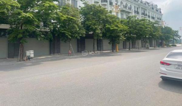 Bán căn nhà phố 5 tầng 🏠 KĐT Bắc Đầm Vạc, Vĩnh Yên sẵn sổ lh_09876*****