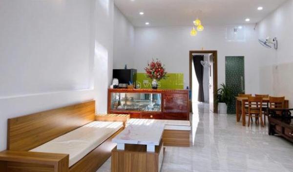 Chủ cho thuê Nhà trong hẻm 105m²