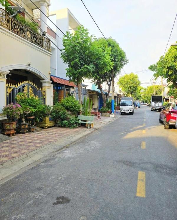Bán nhà mặt tiền phước bình 102m² - gần chợ phước bình - giá nhỉnh 9 👍 tỷ