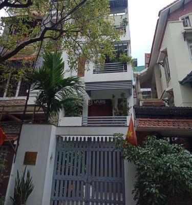 CHO THUÊ ☘ GẤP NHÀ LIỀN KỀ TRUNG KÍNH, DT 82X5T, MT 5,2M, ĐƯỜNG Ô TRÁNH VỈA HÈ, GIÁ 36 TRIỆU