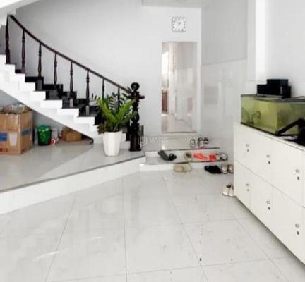 Bán Nhà mặt phố 76m²