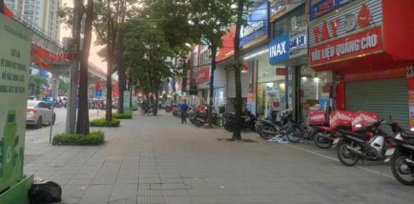Bán Nhà mặt phố 39m²