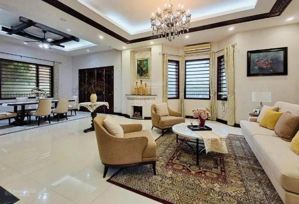 Bán biệt thự khu 👍 đô thị dịch vọng diện tích 300 m2 giá 91ty 09062*****@