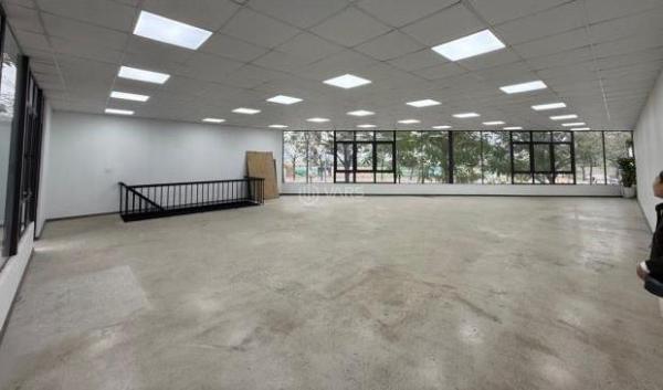 Cần bán Nhà mặt phố 144m²