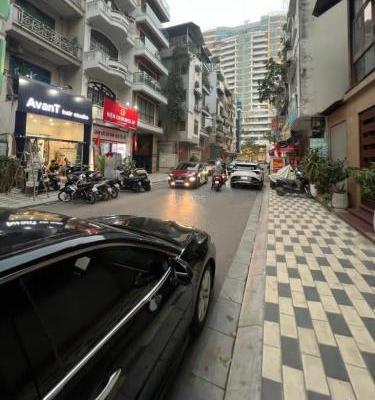 Cần bán Nhà mặt phố 33m²