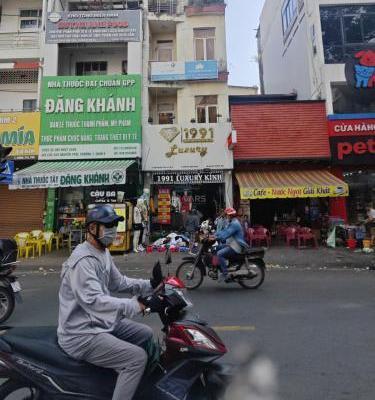 <mark style="background-color: transparent; font-weight: 400; ">Bán nhà mặt tiền Nguyễn Trãi p7 q 5 đoạn 2 chiều, 3.9x15m, 4 tầng giá 29 🏡 tỷ</mark>