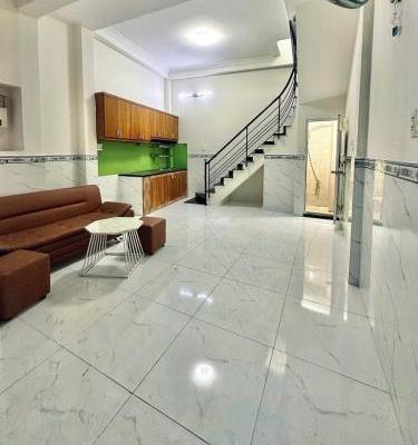 Bán Nhà mặt phố 68m²