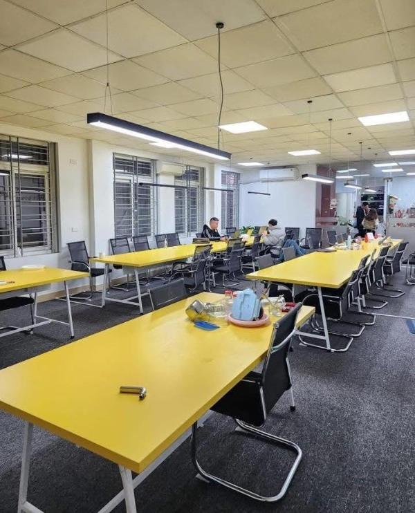 Chưa đến 🏚️ 350tr/m2 tòa văn phòng mặt phố hoàng văn thái 9 tầng thang máy