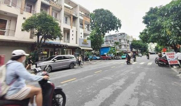 SIÊU PHẨM NHÀ PHỐ 4 TẦNG MẶT TIỀN CÔNG VIÊN – NGUYỄN SỸ SÁCH - DT 🔥 75M - GIÁ 17.5 TỶ