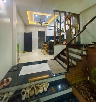 Bán Nhà mặt phố 135m²