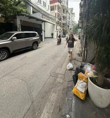 Bán Nhà mặt phố 70m²