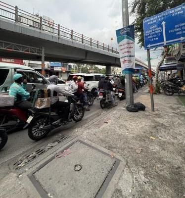 Bán nhà Mặt tiền Cộng Hòa - giao Hoàng Hoa Thám, 10,5x25m, 2 Tầng, 🆘 GPXD 9 tầng, 48 Tỷ.