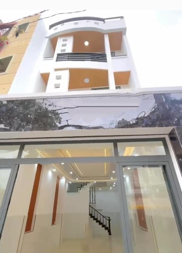 Bán Nhà mặt phố 79m²
