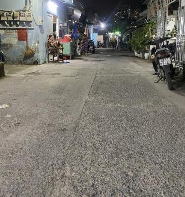 Cần bán Nhà mặt phố 370m²