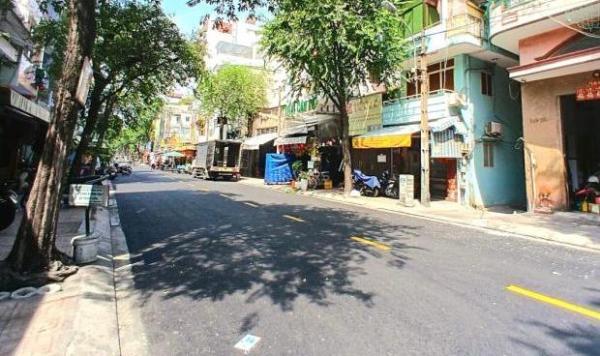 Cần bán Nhà mặt phố 42m²