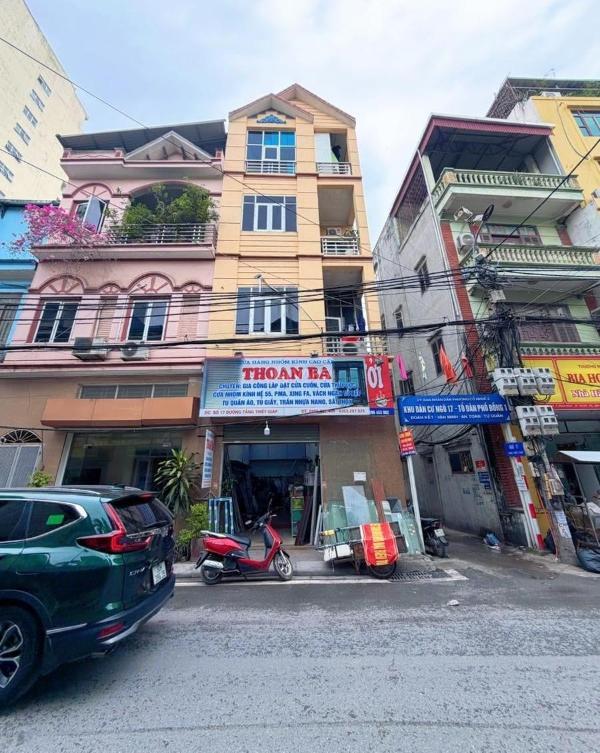 Bán nhà mặt đường phạm văn đồng 70m2 🆘 vỉa hè kinh doanh sầm uất