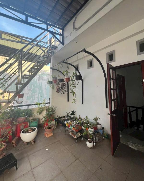 Cần bán gấp nhà quận bình tân, 12x10m, sổ hồng đầy đủ, 7 👍 tỷ gặp anh dũng