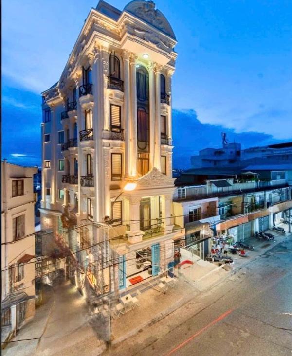 Bán khách sạn 🏠 trung tâm chợ đà lạt phường 1