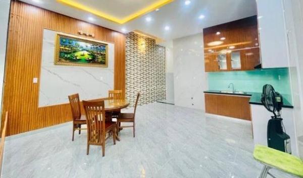 Bán Nhà mặt phố 110m²