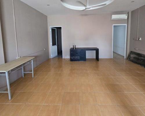 Cần bán Nhà mặt phố 64m²