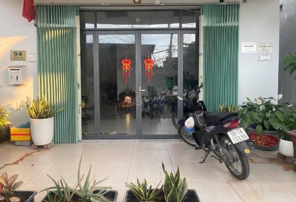 Bán Nhà mặt phố 177m²