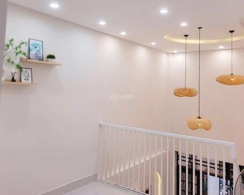 NHÀ NHỎ XINH – VỊ TRÍ ĐỈNH – GIÁ 🏡 HẤP DẪN