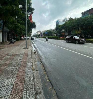 Chủ cần bán Nhà mặt phố 70m²