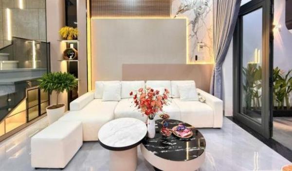 Chủ cần bán Nhà mặt phố 83m²