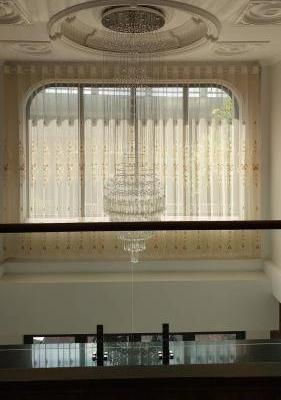 Bán Nhà Mặt Phố Cổ Linh - Đàm Quang Trung.55m2**7 Tầng, Lô Góc, Thang Máy, Vỉa Hè 🌊 4m Kinh
