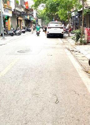 Cần bán Nhà mặt phố 99m²